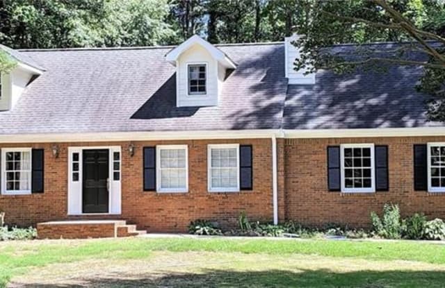 476 Club View Drive - 476 Club View Drive, Gwinnett County, GA 30043