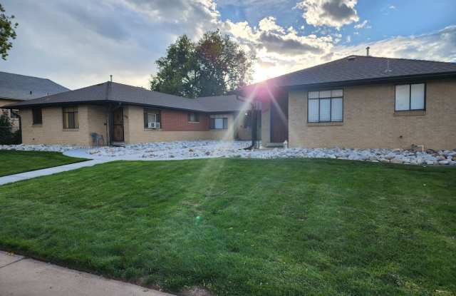 Charming 2 Bed 1 Bath in Park Hill! - 3525 Hudson Street, Denver, CO 80207