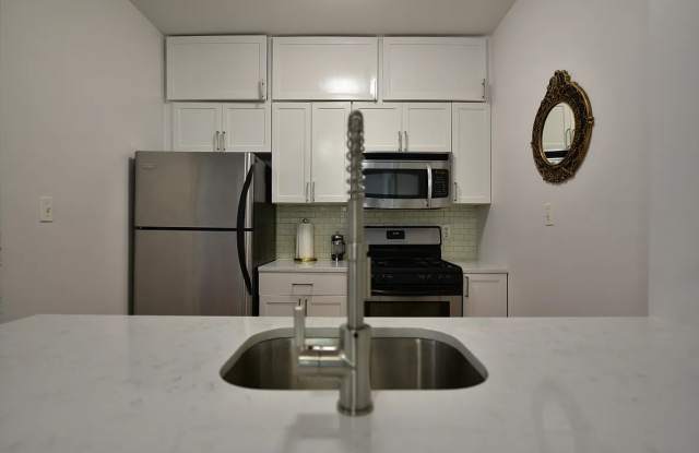 886 Myrtle Ave Apt 2B Gallery 3