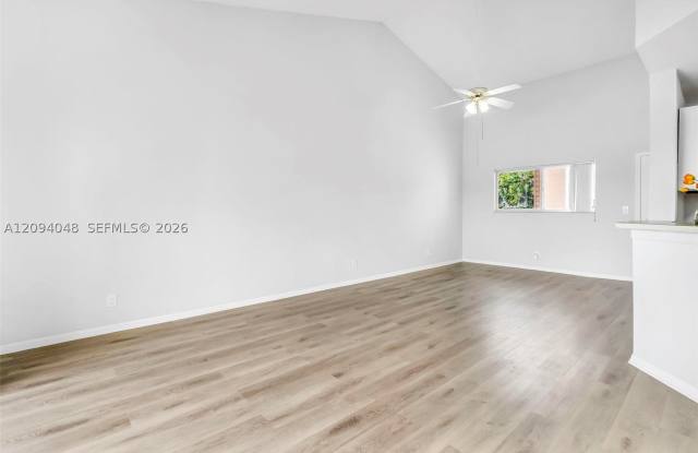 3433 NW 44th St Gallery 4