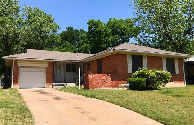 1339 E Pentagon Parkway - 1339 East Pentagon Parkway, Dallas, TX 75216