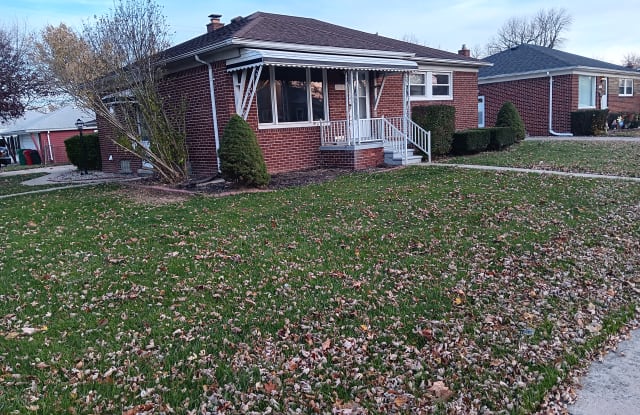 24704 Mabray Ave - 24704 Mabray Avenue, Eastpointe, MI 48021