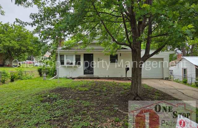 Adorable 2 Bedroom, 1 Bathroom, 1 Car Garage House in Independence! photos photos