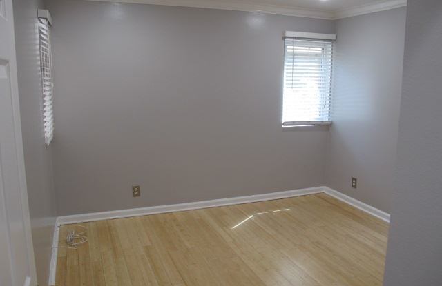 6151 Canter bury Drive Gallery 4