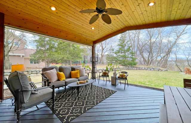 ***Minnetonka Schools ***  Quality 5 bedroom Residence with stunning back yard, 2-story Great Room, Walk to Excelsior!Available 9/1/26 Gallery 4