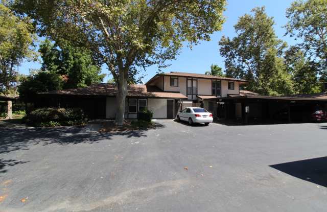 Concord 3 bedroom 2 bath condo updated bathrooms, walk to shopping  Clayton Valley Highschool! - 5455 Roundtree Place, Concord, CA 94521