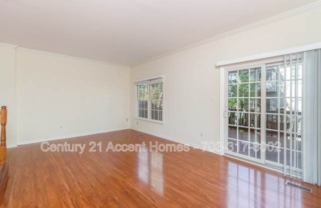 7026 Fieldhurst Ct. Gallery 3