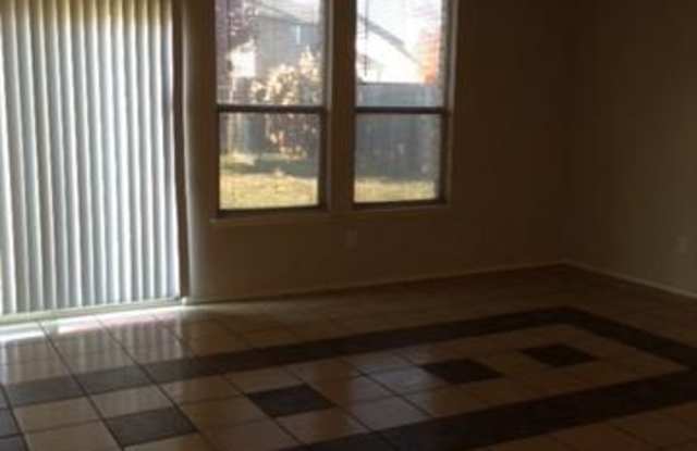 2915 Thistlewood Drive Gallery 3
