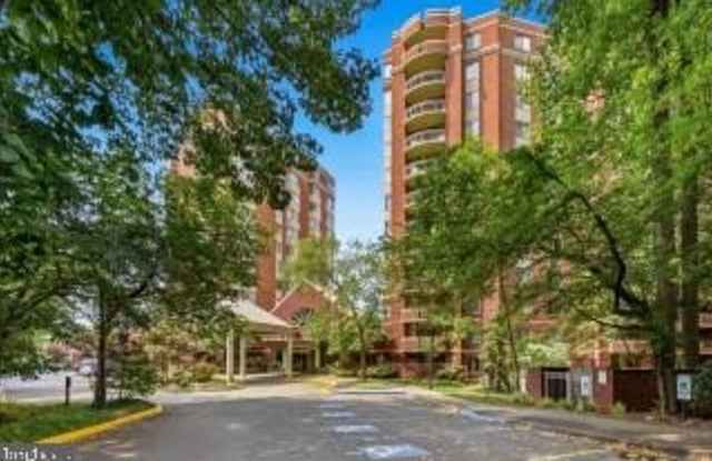 5800 NICHOLSON Lane photos photos