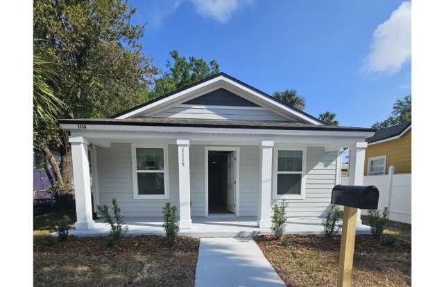 1115 East 5th Street photos photos