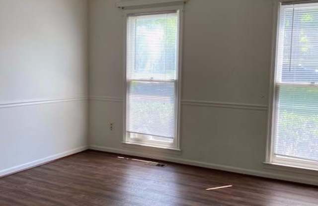 3302 TUCKAWAY COURT Gallery 3