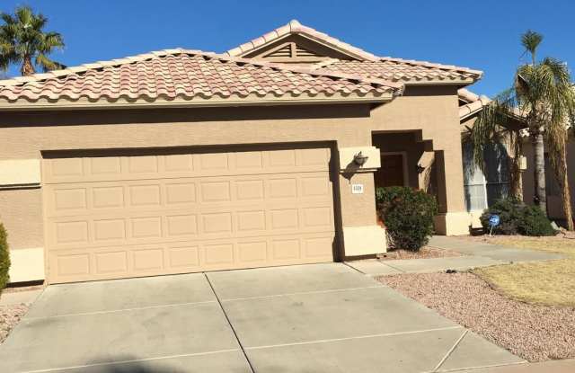 4504 E BADGER Way - 4504 East Badger Way, Phoenix, AZ 85044