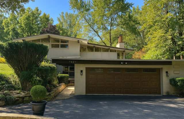 Spacious Mid-Century Modern Rental in Canton - 4 bed, 2 bath photos photos