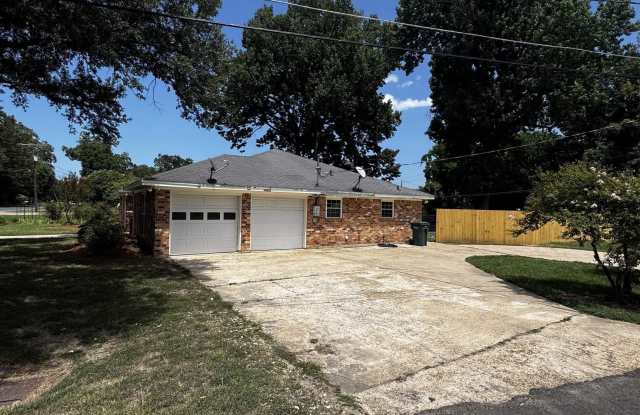 1800 OAKMONT STREET Gallery 2