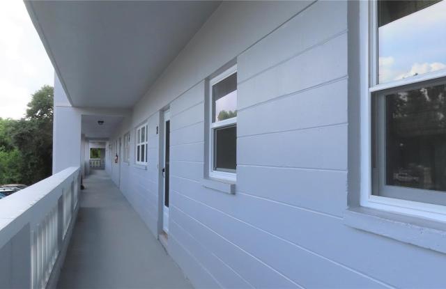 2295 AMERICUS BOULEVARD E Gallery 4
