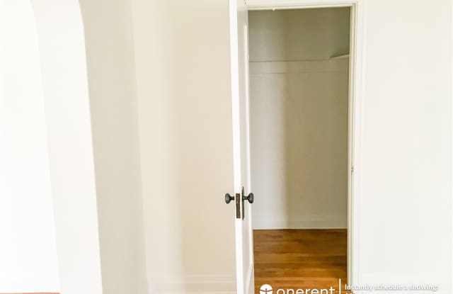 4548 Saint Elmo Dr Gallery 2