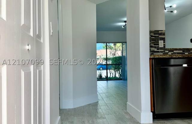 2456 NW 89 DRIVE Gallery 2