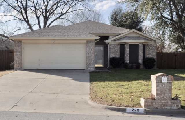 COMING SOON! For Lease! Nice 3 -2-2 Brick Home In Briarwood. Great Location with Easy Access To I-20. photos photos