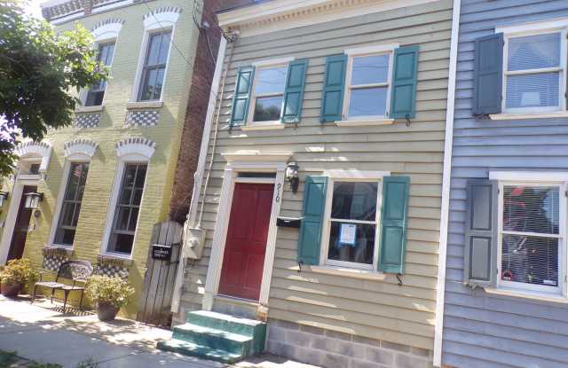 Historic Old Town - 910 Princess Street, Alexandria, VA 22314