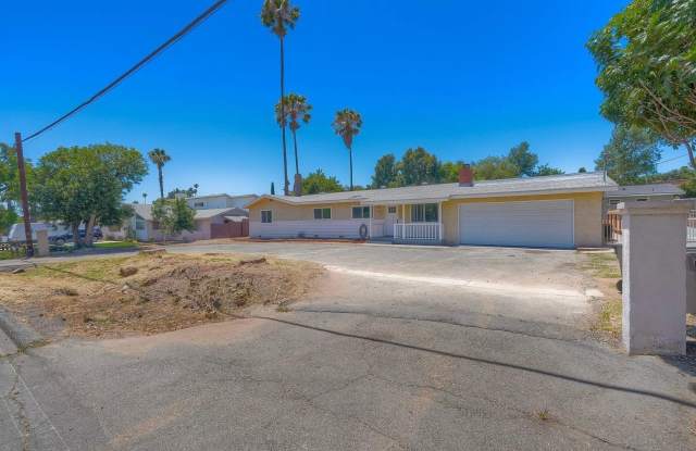 1921 Felicita Road photos photos