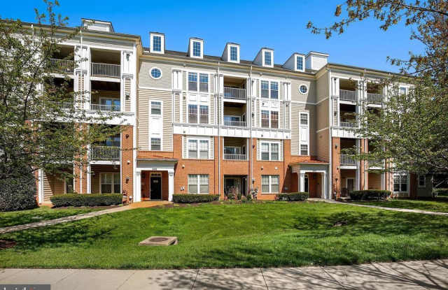 101 WATKINS POND BLVD #4-404 Gallery 2