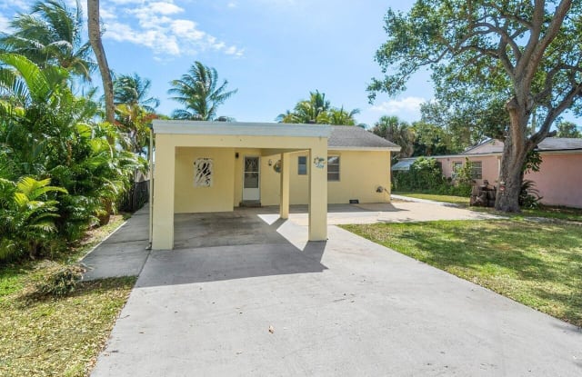 224 E Central Boulevard - 224 East Central Boulevard, Lantana, FL 33462