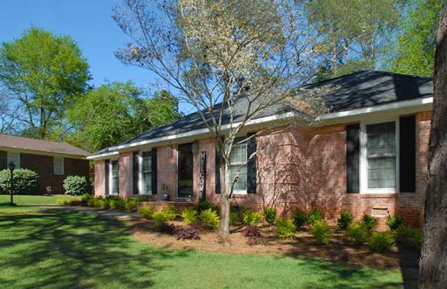 Family House Rental - 642 Seminole Street, Auburn, AL 36830