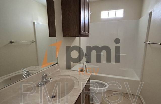 306 W Albatross Ave photos photos