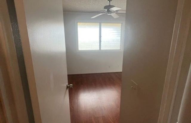 2 Bed / 1.5 Bath / 1 covered reserved parking - Great Kailua Location! - 350 Aoloa Street, Honolulu County, HI 96734
