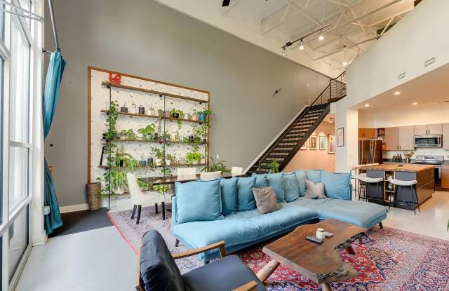 You have to see it to believe it! This stunningly updated uptown loft is ready for you. Gallery 1