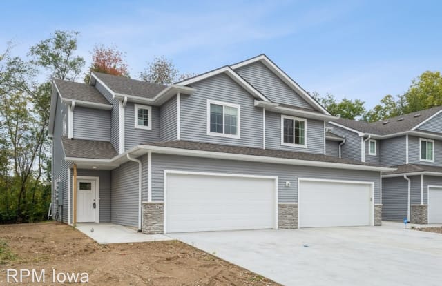 250 Amberwood Drive - 250 Amberwood Dr, Pleasant Hill, IA 50327