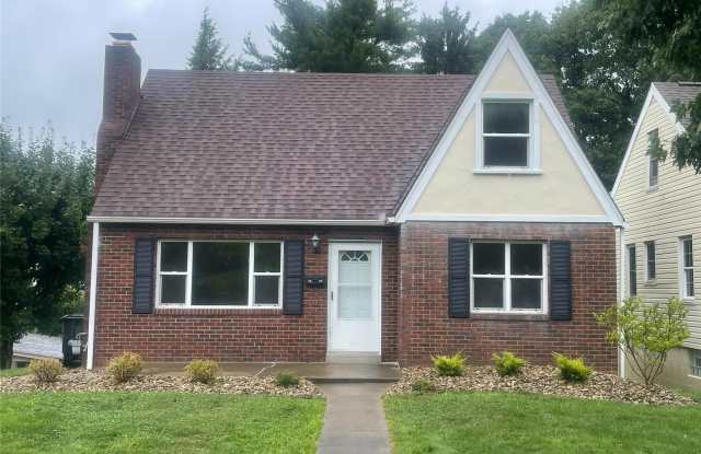 2803 Cleveland Ave - 2803 Cleveland Avenue, Steubenville, OH 43952