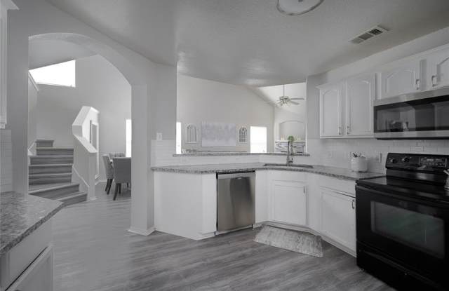 1001 Acacia Drive photos photos