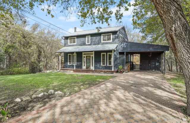 13918 Hummingbird Ln photos photos