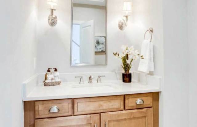8124 Sandburg Hill Ct Gallery 4
