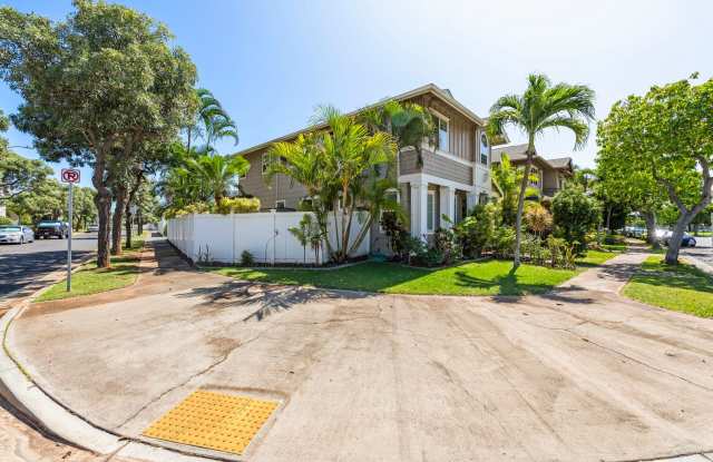 4-Bedroom Pet-Friendly Rental Home in Ewa Beach, Hawaii with Garage Parking Gallery 4