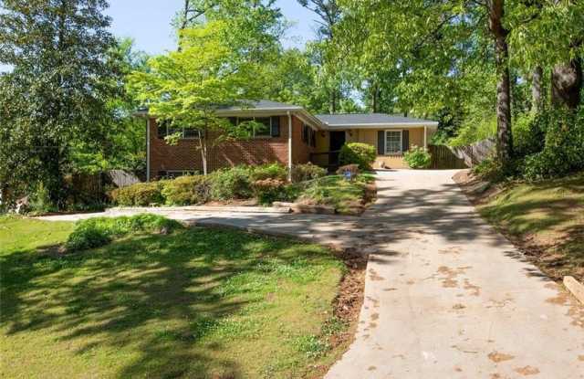 4035 Brookcrest Circle - 4035 Brookcrest Circle, Belvedere Park, GA 30032