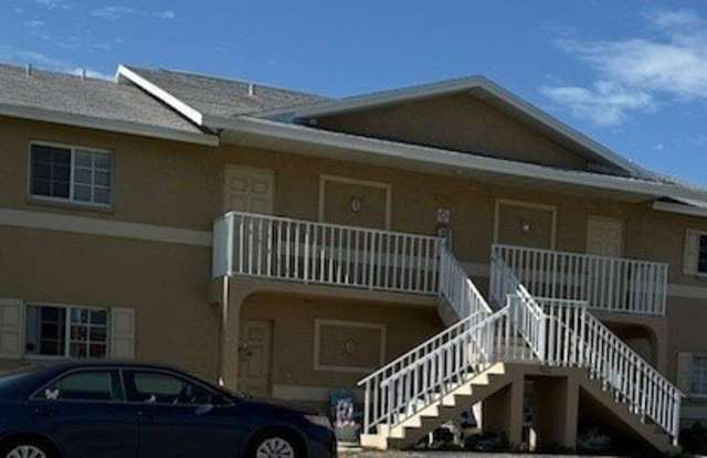 922 Cape Coral Parkway W photos photos
