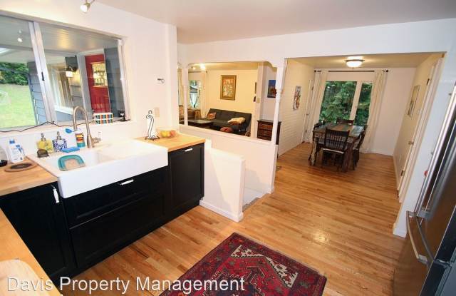 20411 33rd AVE NE - 20411 33rd Avenue Northeast, Lake Forest Park, WA 98155