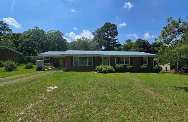 3 Bd/2 Bath Ranch Home - Newly Renovated in the Heart of Broadway- Minutes from Downtown Sanford photos photos 3 Bd/2 Bath Ranch Home - Newly Renovated in the Heart of Broadway- Minutes from Downtown Sanford photos photos
