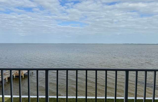 Directly on the River, what a view!! - 6850 U.S. 1, Port St. John, FL 32927 Directly on the River, what a view!! - 6850 U.S. 1, Port St. John, FL 32927