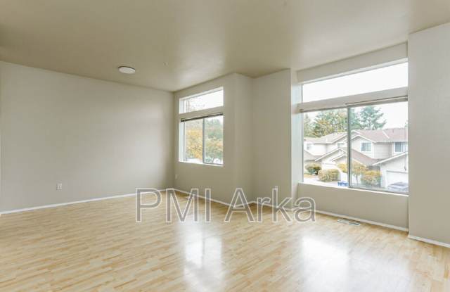 2101 NW Pacific Elm Dr Gallery 4