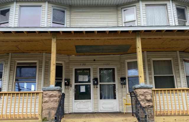 3 BR , 1.5 BA Apartment photos photos