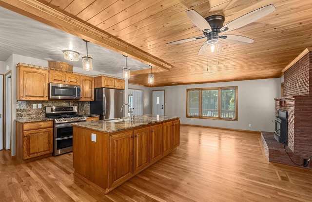 1381 Little Twin Lakes Road Gallery 1