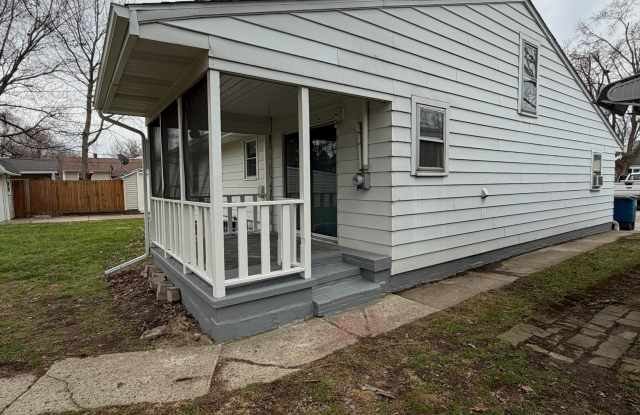 777 Mannering Road photos photos