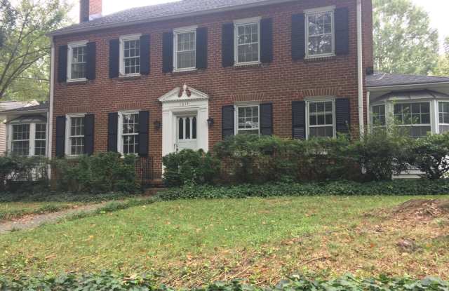 Super Close to  Baptist Hospital and Minutes from Downtown Winston Salem!!  Move in Special  first months rent free  with 13 Month lease Gallery 3