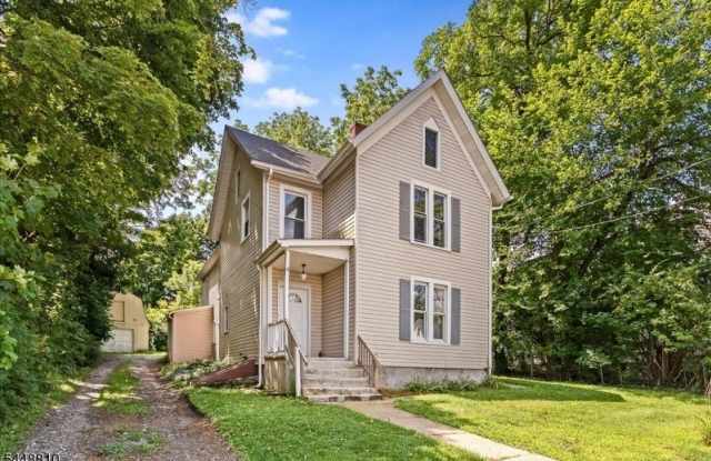 4 Maple St photos photos