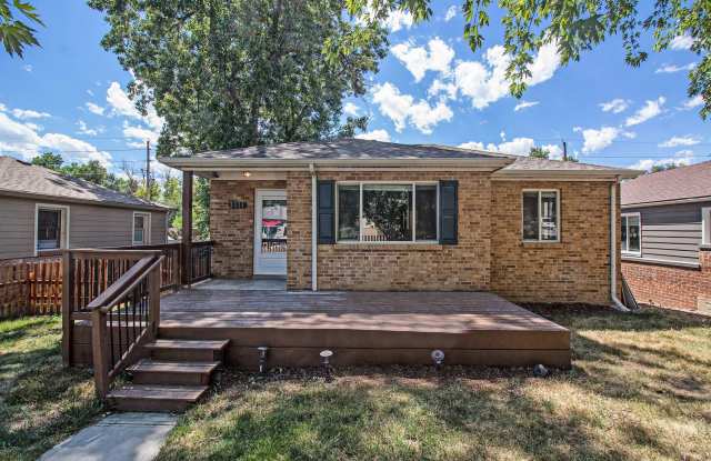 Single-Family 4 Bedroom 2 Bathroom Home in Englewood photos photos