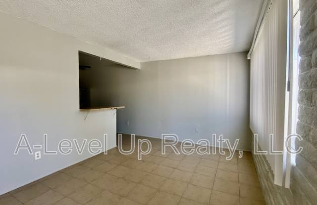 1838 South Rosemont Avenue Gallery 3