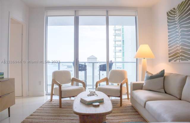 1300 Brickell Bay Dr photos photos 1300 Brickell Bay Dr photos photos